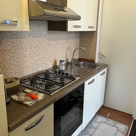Charming Genova Condo In City Center Hébergement de vacances *