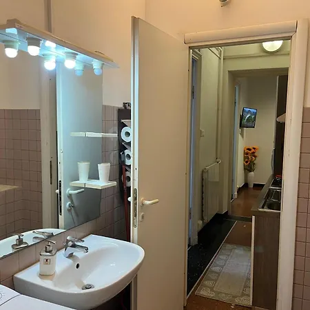 Charming Genova Condo In City Center Hébergement de vacances
